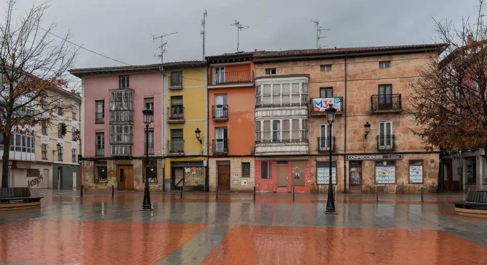 Calle Real Aquende 55-59 in Miranda de Ebro (1)